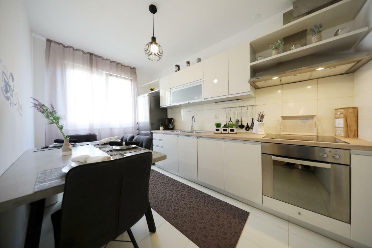 Appartement Dioniz à Zadar Extérieur photo