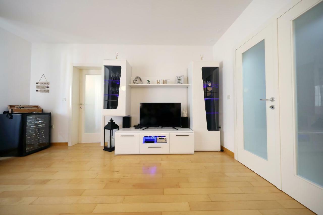 Appartement Dioniz à Zadar Extérieur photo